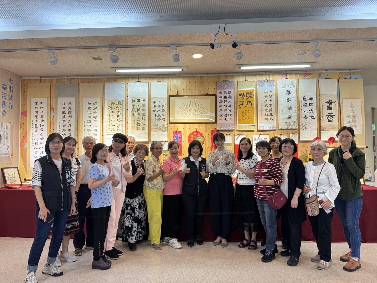 南區長青學苑快樂學書法班藝術展 翰墨飄香展現樂齡風采